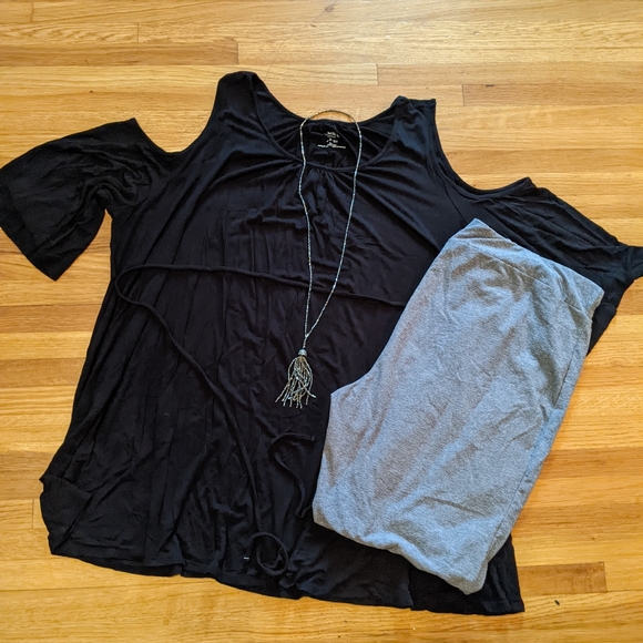 Motherhood Maternity Cold Shoulder Tunic - Picture 1 of 3